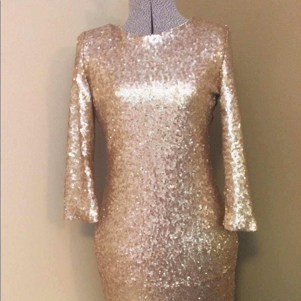 TFNC London, Gold SEQUIN mini dress Size 6/8 - Picture 2 of 10